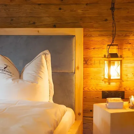 Kasermandl Berghuette Elbigenalp