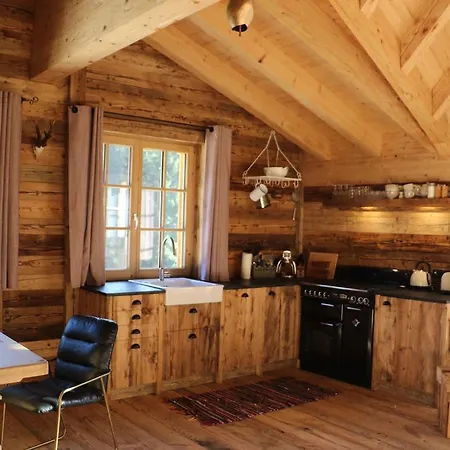 Kasermandl Berghuette * Elbigenalp